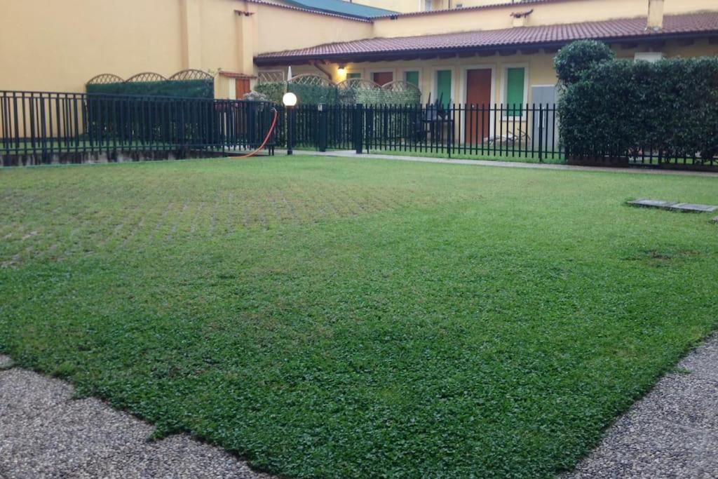 La Casa Di Davide Con Giardino E Garage Apartman Verona Kültér fotó
