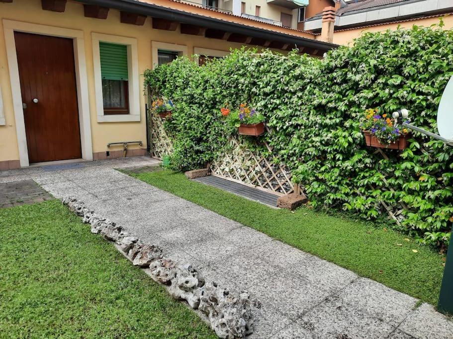 La Casa Di Davide Con Giardino E Garage Apartman Verona Kültér fotó